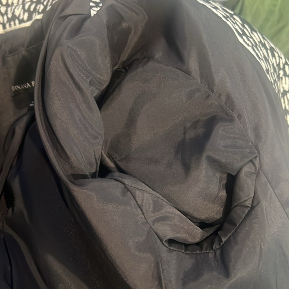 Banana Republic Single Button Animal Print Blazer - Picture 7 of 7